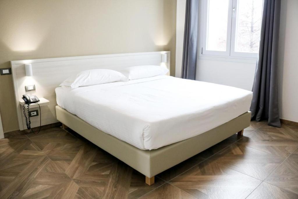 Hotel Donatello 모데나 외부 사진